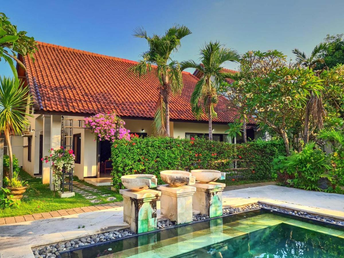 Sayang Taman Villas Sanur  Exterior photo
