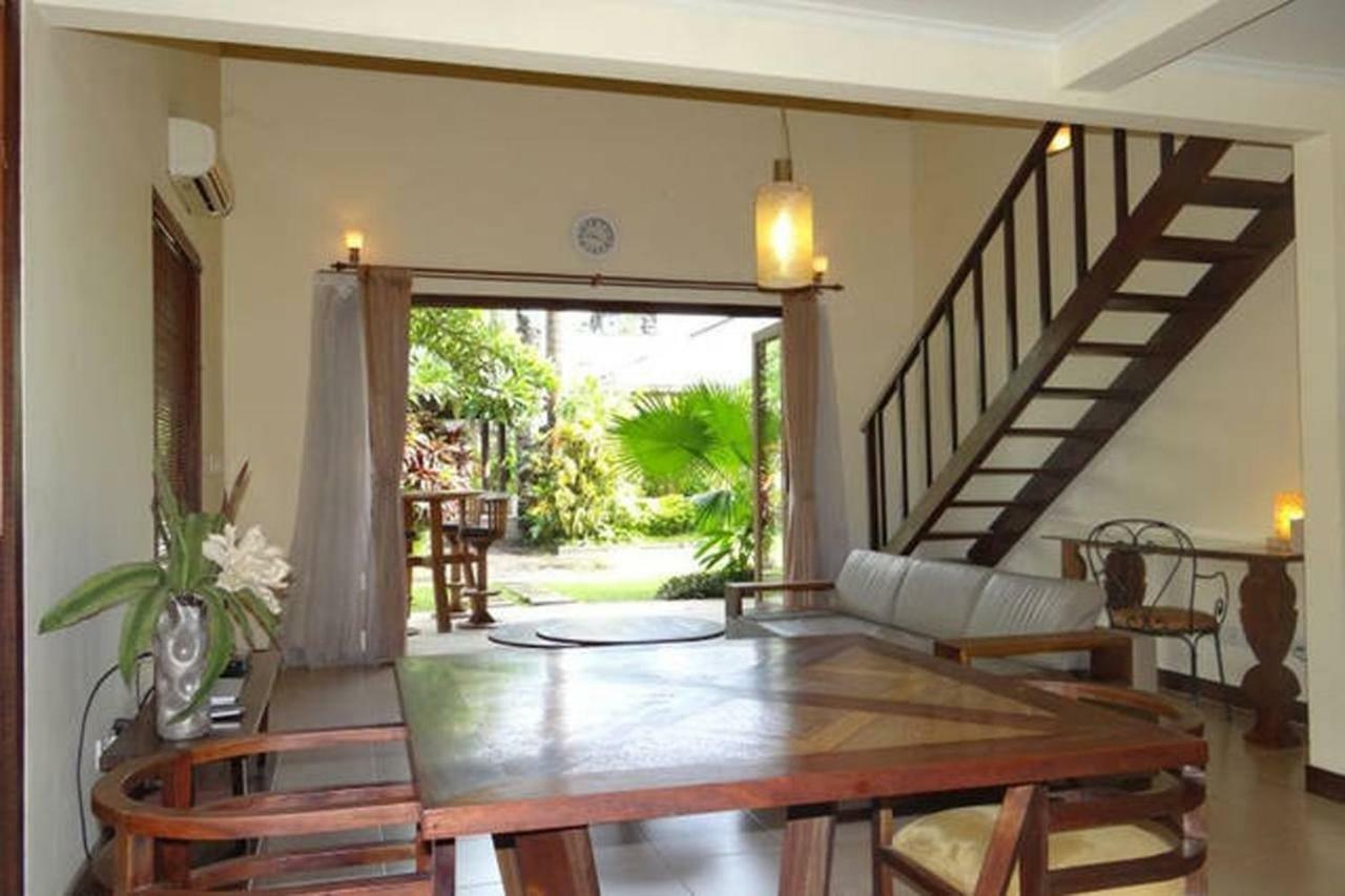 Sayang Taman Villas Sanur  Exterior photo