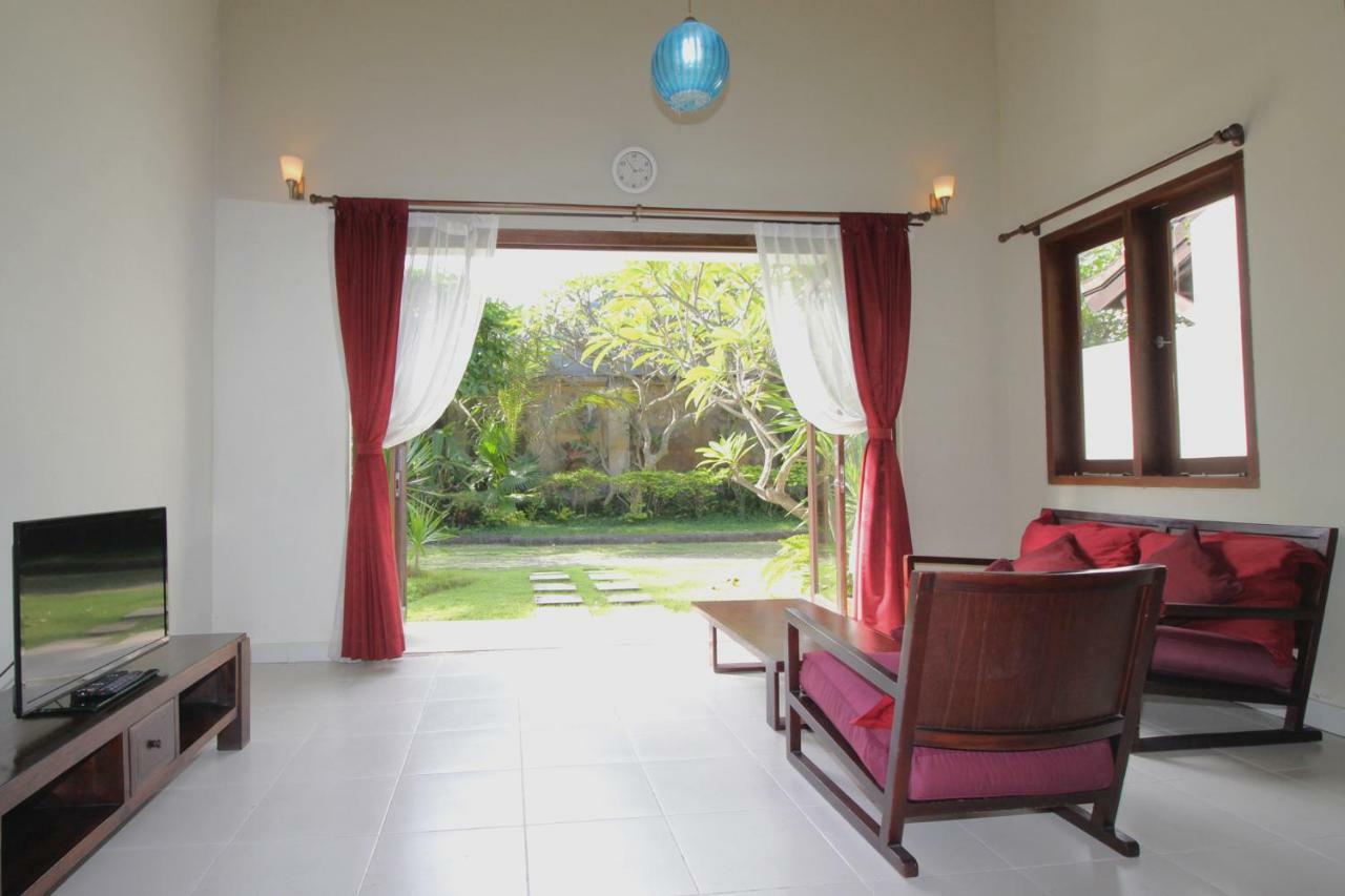 Sayang Taman Villas Sanur  Exterior photo